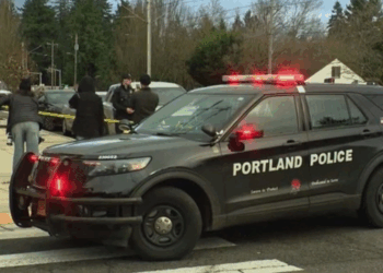 Investigación tras el tiroteo de agentes fronterizos de EU en Portland