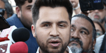 Justicia chilena absuelve a policía acusado de cegar a Gustavo Gatica