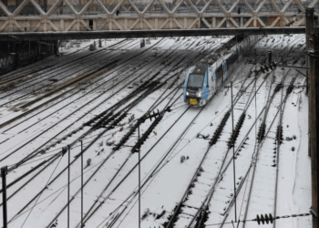 La mega nevada en Europa paraliza el transporte internacional