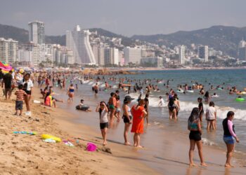 La presidenta asegura que no faltan servicios básicos en Acapulco