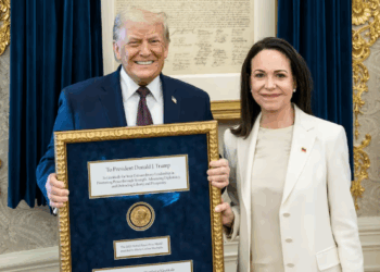 Machado le entregó a Trump su Premio Nobel