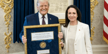 Machado le entregó a Trump su Premio Nobel