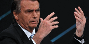 Niegan traslado al hospital de Jair Bolsonaro en prisión tras sufrir una caída