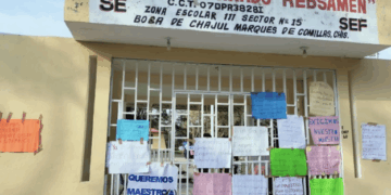 Padres de familia cierran escuela en la Selva Lacandona por falta de docentes