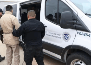 Sheinbaum afirma que la entrega de 37 narcos a EE. UU. fue una decisión soberana