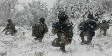 Soldados refuerzan los recorridos de vigilancia en la Sierra Tarahumara