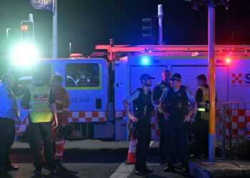 Tiroteo en Australia deja varios muertos y mantiene en alerta a una comunidad