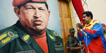 Sheinbaum afirma que el modelo mexicano es único y se deslinda del chavismo