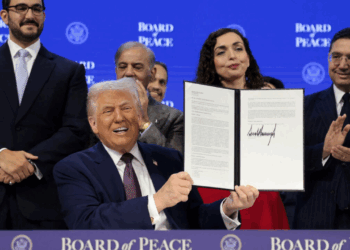 Donald Trump formaliza la Junta de Paz y redefine su estrategia internacional