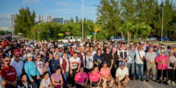 Conservación del Sistema Lagunar Nichupté avanza con limpieza en Malecón Tajamar