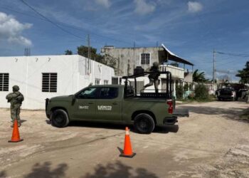 Cateo en Cancún: aseguran presunto punto de venta de droga en la colonia La Morena