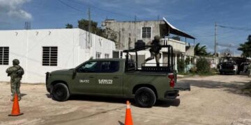 Cateo en Cancún: aseguran presunto punto de venta de droga en la colonia La Morena