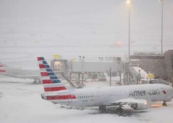 Persisten afectaciones en vuelos Estados Unidos–Cancún por tormenta invernal