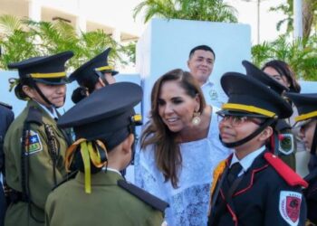 Quintana Roo conmemora 51 años de su Constitución entre reformas y nuevos retos