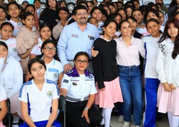 Igualdad en Cancún: Ana Paty Peralta impulsa “Voces por la Igualdad” en escuelas