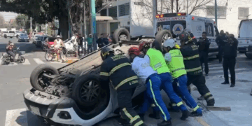 "Aparatoso accidente vehicular en la colonia Doctores deja una persona lesionada "