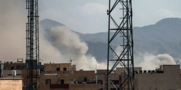 ¿Por Qué EE. UU. e Israel Atacaron a Irán y Qué Significa para el Mundo 🌍