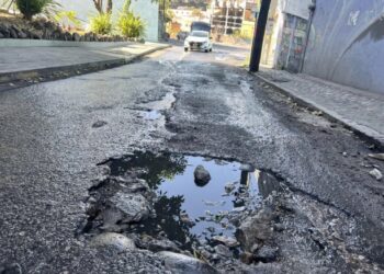 «Deterioro de calles y banquetas se intensifica en Cuernavaca»