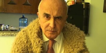 «Periodista Pedro Ferriz permanece fuera del país por presunta orden de aprehensión»