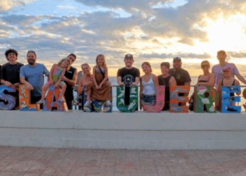 Claudia Sheinbaum destaca a Isla Mujeres como líder en ocupación hotelera