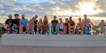 Claudia Sheinbaum destaca a Isla Mujeres como líder en ocupación hotelera