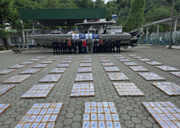 Colombia logra histórico decomiso de droga en un narcosubmarino en el Pacífico