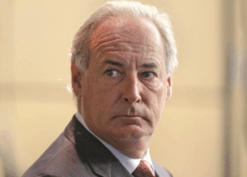 Donald Trump arremete contra el magnate petrolero Harry Sargeant III