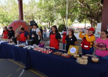 El Paseo Héroes celebra su cuarto aniversario con la Feria del Queso de Bola en Chetumal