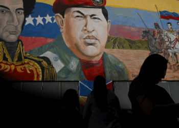 El chavismo conmemora el aniversario del golpe de Chávez en una Venezuela bajo tensión
