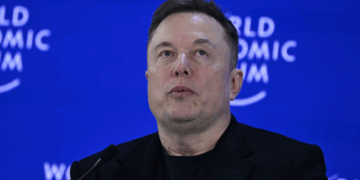 Elon Musk denuncia un ataque político tras el allanamiento de las oficinas de X en Francia