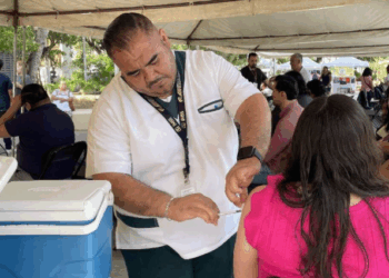 Exitosa jornada de Vacunación contra sarampión en Palacio Municipal de Cancún protege a la población