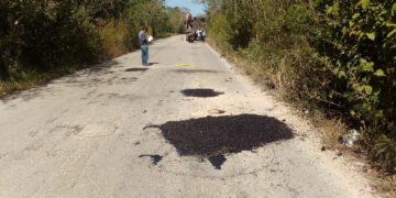 "Gran avance en el bacheo de la carretera entre Quintana Roo y Yucatán"