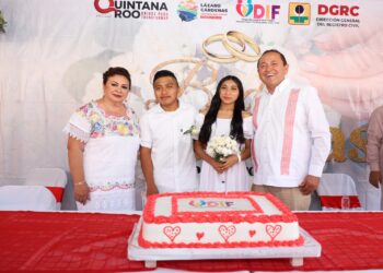 Gran celebración de matrimonios colectivos une a 43 parejas en Kantunilkín