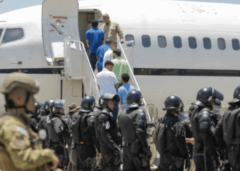 Juez federal ordena el retorno de 137 venezolanos deportados injustamente