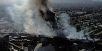 Explosión en Renca genera gran incendio y deja al menos cuatro muertos