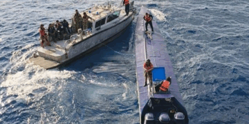 La Marina asegura 4 toneladas de cocaína en semisumergible