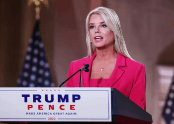 La fiscal general evita detalles sobre el caso Epstein en una tensa audiencia