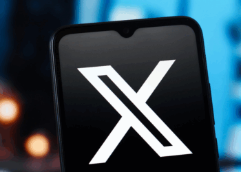 La justicia francesa realiza un allanamiento en las oficinas de X por sus algoritmos