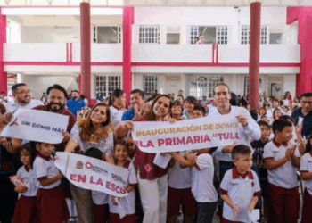 Mara Lezama inaugura el nuevo domo de la escuela primaria Tulum para beneficio de cientos de alumnos