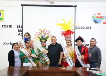 "Nivardo Mena presenta a los soberanos para el Carnaval de Lázaro Cárdenas 2026"