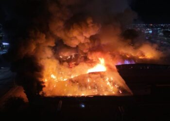 VIDEO «Reportan incendio que consumio tienda Sam’s Club de Hermosillo»