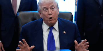 Trump celebra el éxito del nuevo Discombobulator en el operativo contra Venezuela