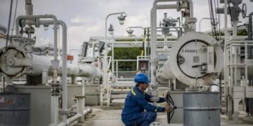 Suministro de diésel a Ucrania: Hungría lo suspende por disputa energética