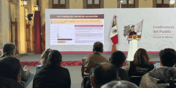 Van contra pensiones millonarias, Sheinbaum propone tope constitucional