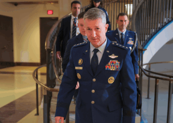 Washington recibe a jefes militares para reforzar la seguridad regional