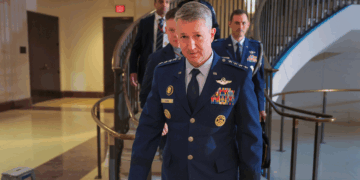 Washington recibe a jefes militares para reforzar la seguridad regional