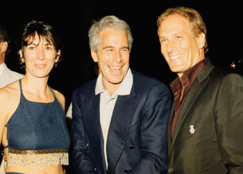 Zajárova crítica a las élites occidentales tras revelaciones del caso Epstein