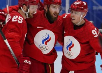 Atletas rusos se ven obligados a competir bajo presión en los Juegos Olímpicos de Invierno de 2026