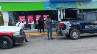 ¡Pánico en Cancún! Intentan quemar una tienda de conveniencia a plena luz del día