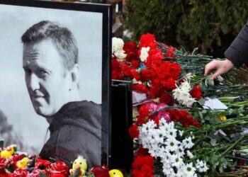 Muerte de Navalni: El Kremlin rechaza acusaciones de envenenamiento en el segundo aniversario